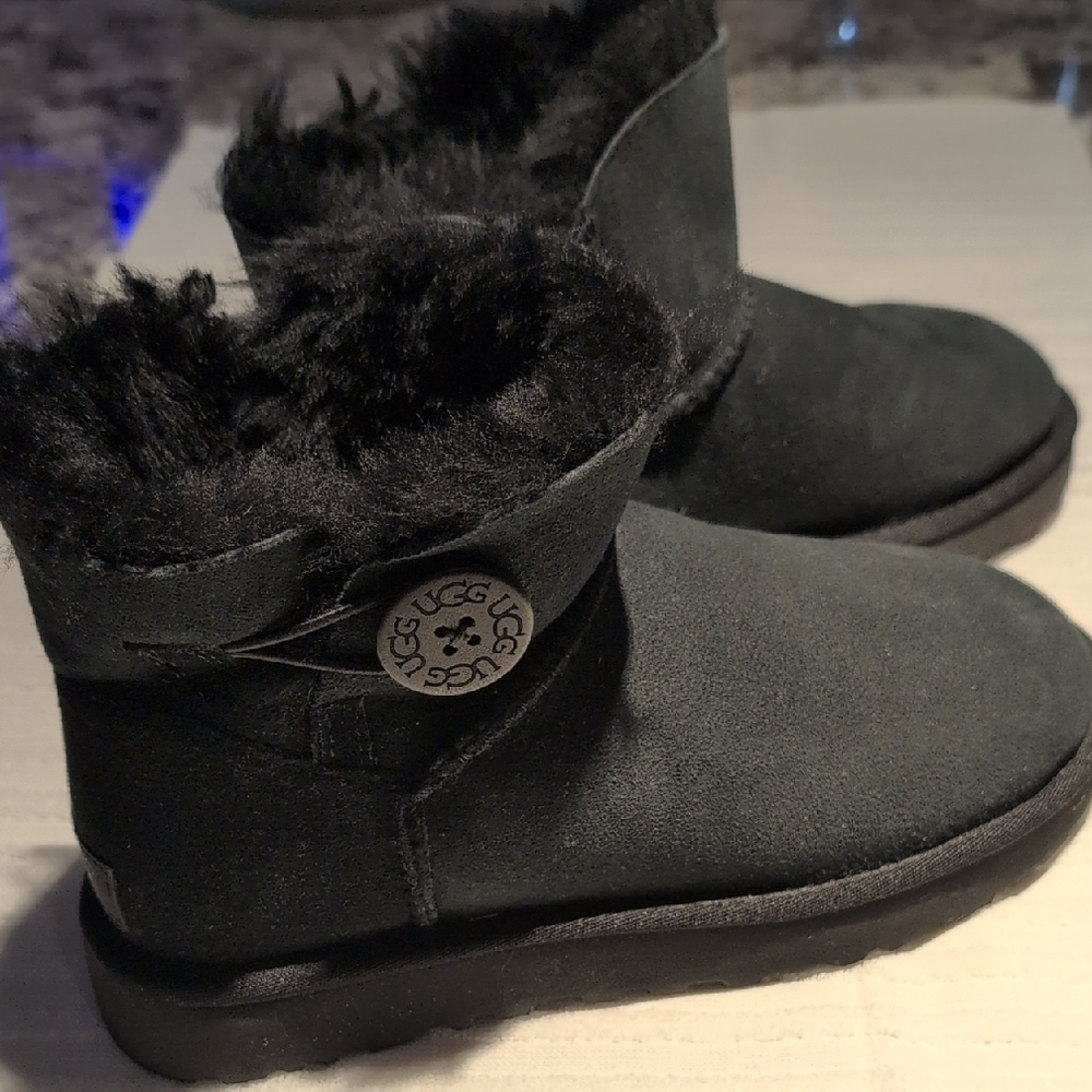 UGG Women's Black Mini Baily Button Boots